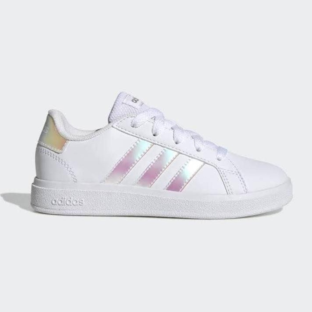 BRAND NEW youth girl adidas superstar J leather shoes size 5Y
